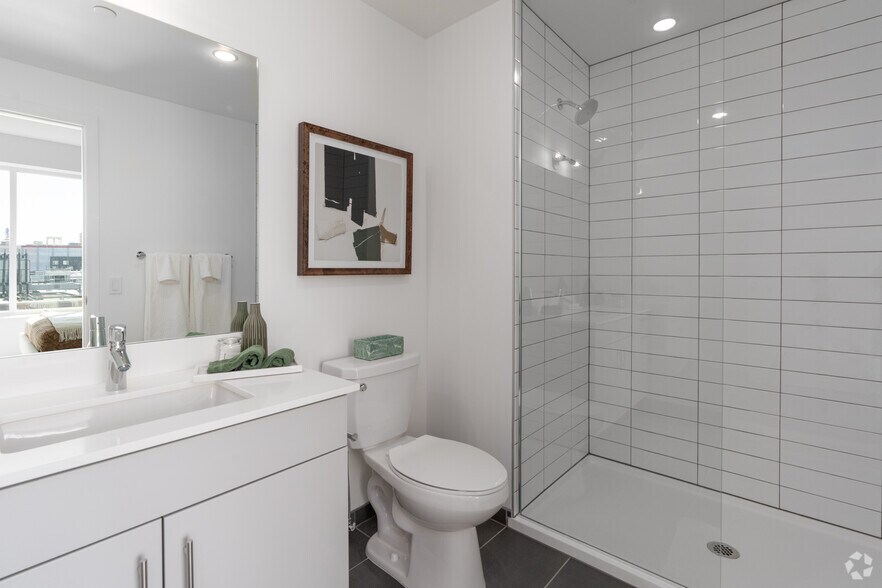 More Photos Of 570 N 5th St, Philadelphia Apartments For Lease