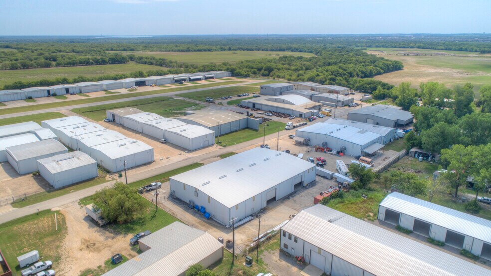 More Photos Of 11578 Airway Blvd, Roanoke Warehouse For Sale
