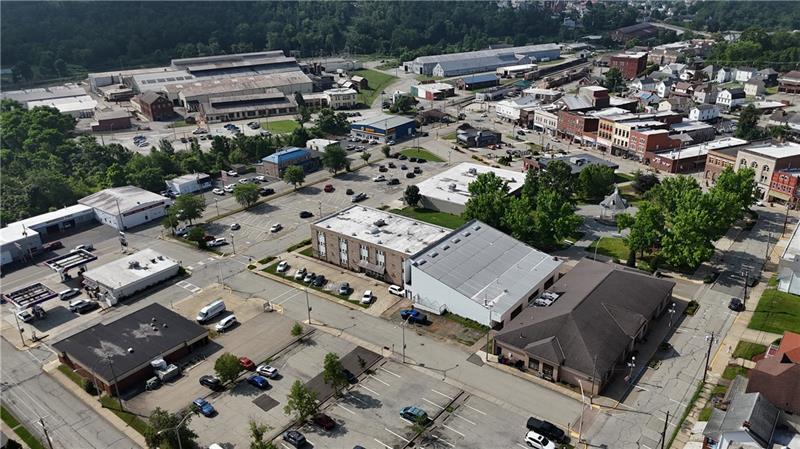 More Photos Of 115 Pioneer Way, Scottdale Warehouse For Sale