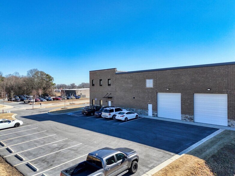 More Photos Of 3663 Southland Dr, Flowery Branch Warehouse For Sale