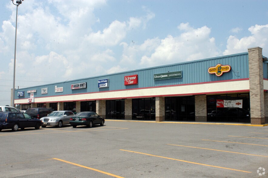 More Photos Of 5515-5545 Cameron St, Scott General Retail For Sale