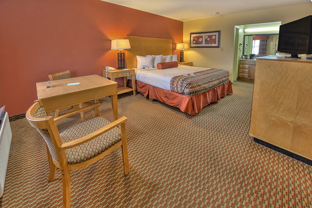 More Photos Of 2326 N Arkansas Ave, Russellville Hotel For Sale