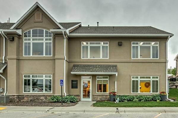More Photos Of 5824 S 142nd St, Omaha Medical For Sale