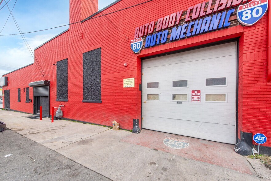 More Photos Of 860 Market St, Paterson Service For Lease