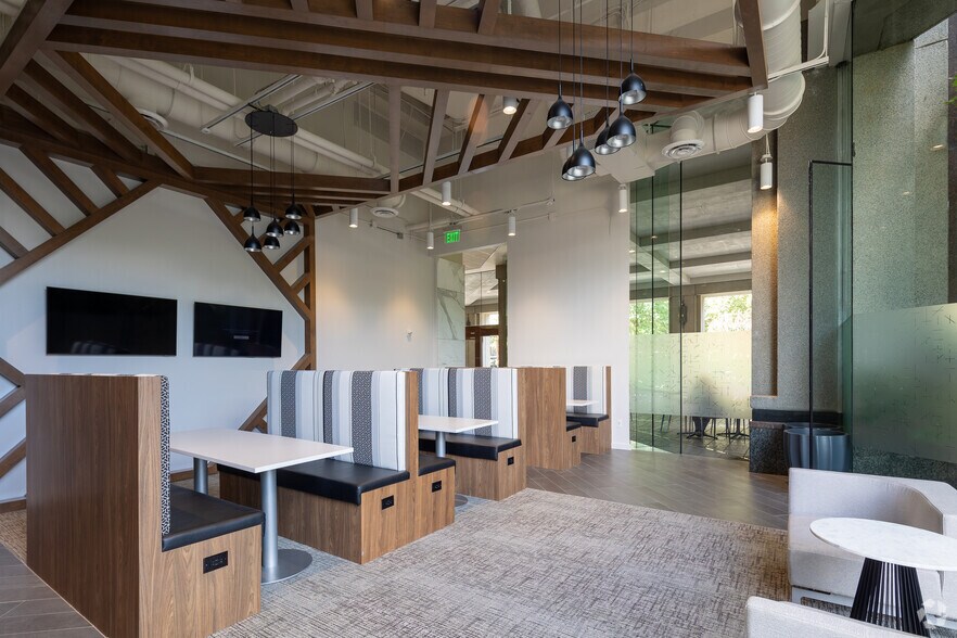 More Photos Of 6 Concourse Pky NE, Atlanta Unknown For Lease