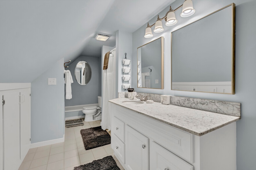 More Photos Of 412 S 3rd St, Wilmington Hospitality For Sale