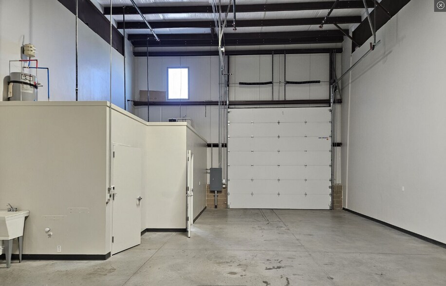 More Photos Of 844 S 800 W, Pleasant Grove Distribution For Lease