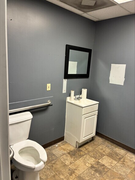 More Photos Of 15510 Montanus Dr, Culpeper Flex For Lease