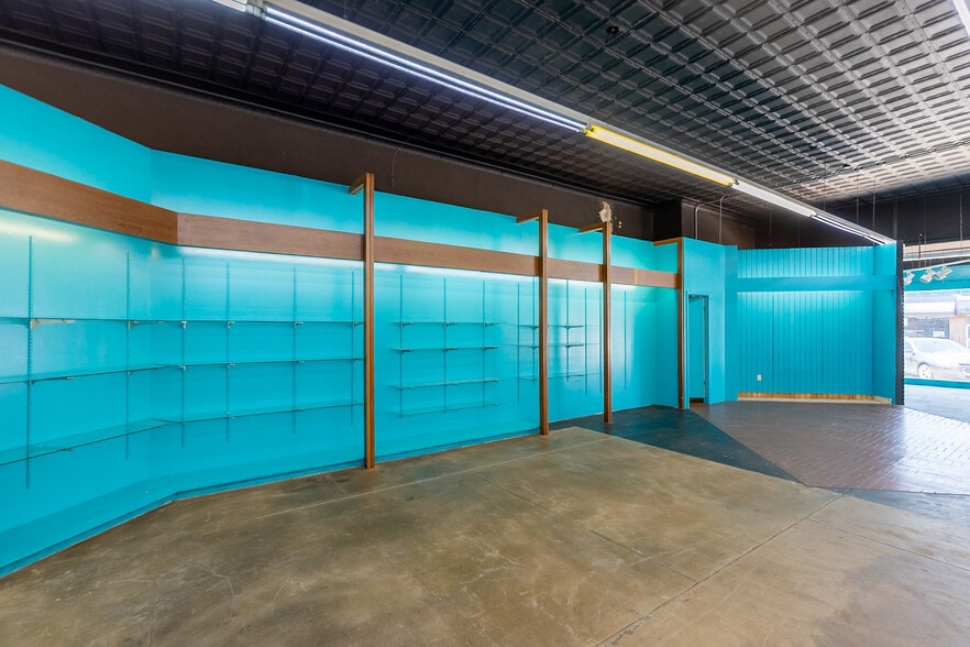 More Photos Of 815 S Main St, Stillwater Storefront Retail Office For Sale