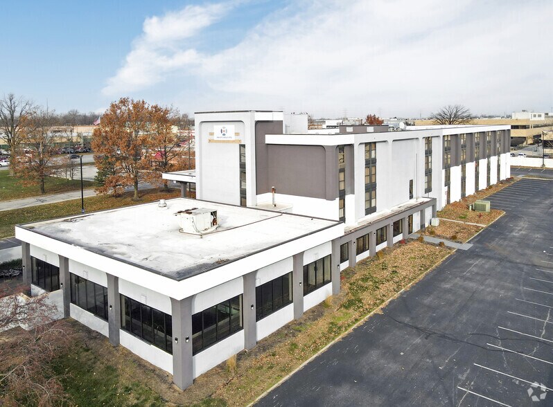 More Photos Of 2311 N Shadeland Ave, Indianapolis Hotel For Sale