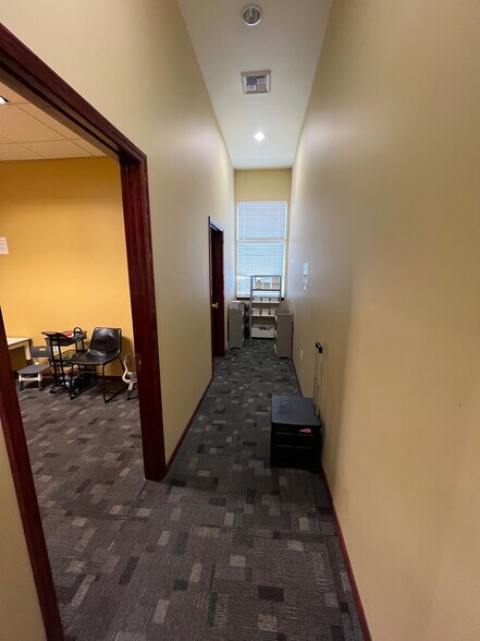 More Photos Of 1720 N Hamilton St, Spokane Freestanding For Lease