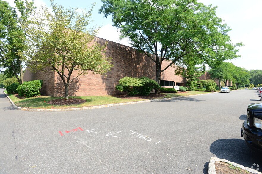 More Photos Of 10A Bloomfield Ave, Pine Brook Light Distribution For Lease