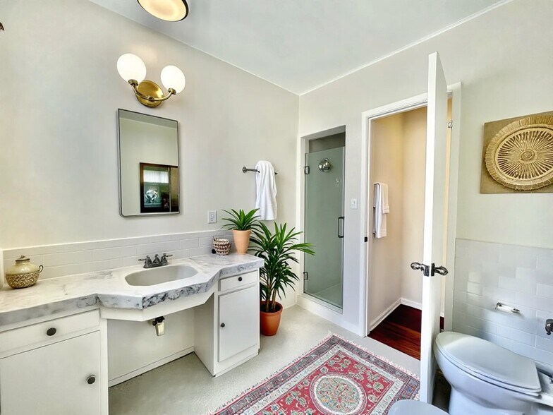 More Photos Of 1269 Havenhurst Dr, West Hollywood Multifamily For Sale