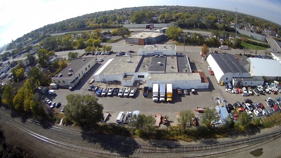 More Photos Of 4024 Washington Ave N, Minneapolis Warehouse For Lease