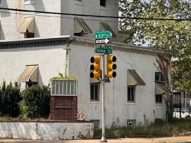 More Photos Of 238 N 53rd St, Philadelphia Funeral Home For Sale