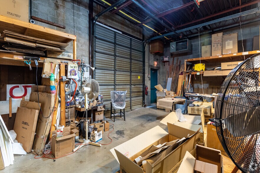 More Photos Of 252 Bethlehem Pike, Colmar General Retail For Sale