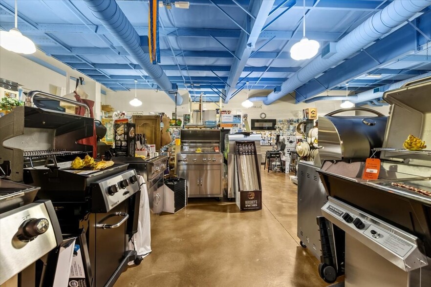 More Photos Of 3684 Tampa Rd, Oldsmar Storefront Retail Office For Sale