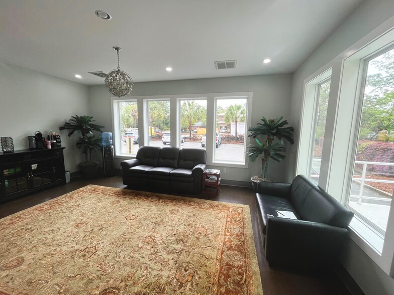 More Photos Of 1680 W 2nd St, Gulf Shores Medical For Sale