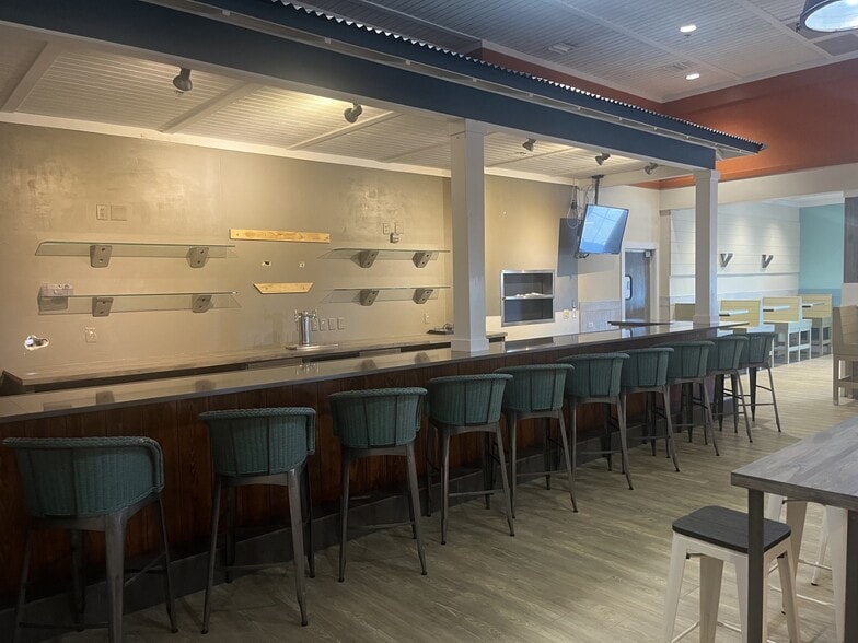 More Photos Of 22703 Perdido Beach Blvd, Orange Beach Restaurant For Lease