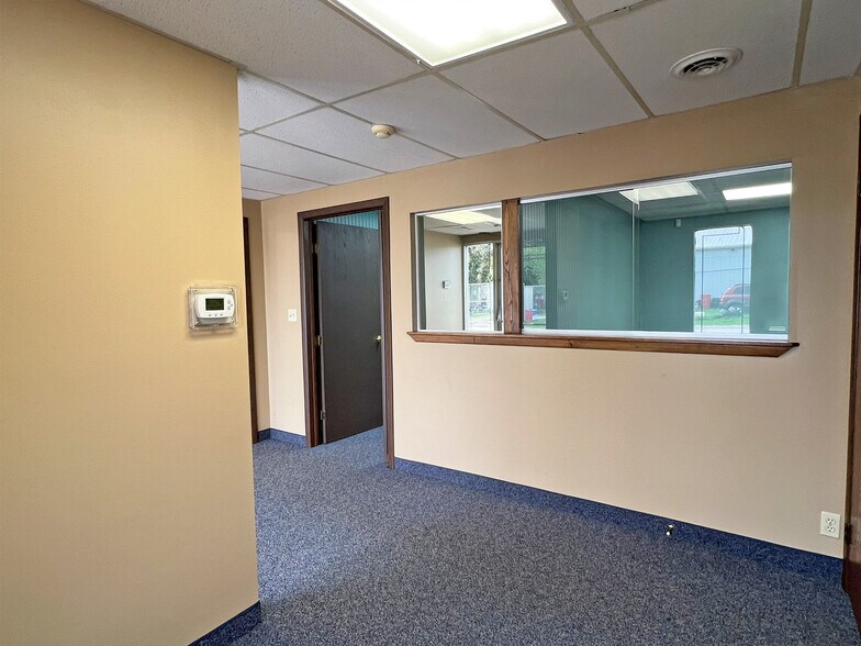 More Photos Of 2002 Evanston Ave, Erie Manufacturing For Lease