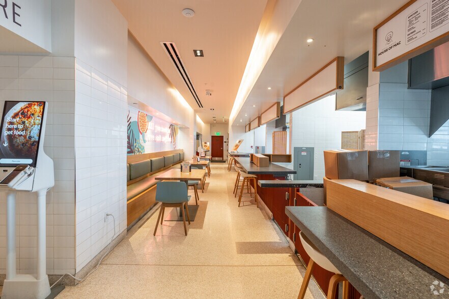 More Photos Of 955 Alton Rd, Miami Beach Restaurant For Lease