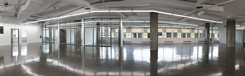 More Photos Of 351-359 Rue Sainte-Catherine O, Montréal Office Residential For Lease
