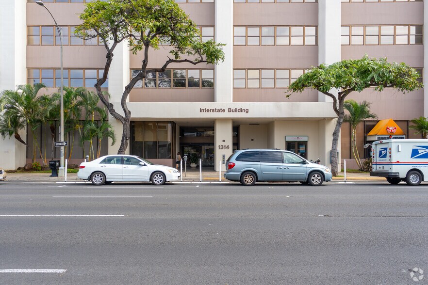 More Photos Of 1314 S king St, Honolulu Medical For Lease