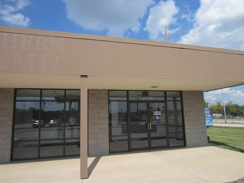 More Photos Of 5335-5337 S Campbell Ave, Springfield Office For Lease