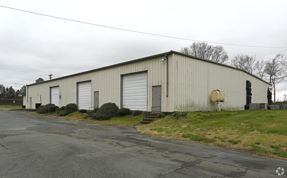 More Photos Of 2507 Walkup Ave, Monroe Religious Facility For Sale
