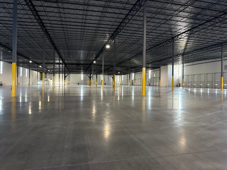 More Photos Of 201 Tabor Rd, Morris Plains Unknown For Lease