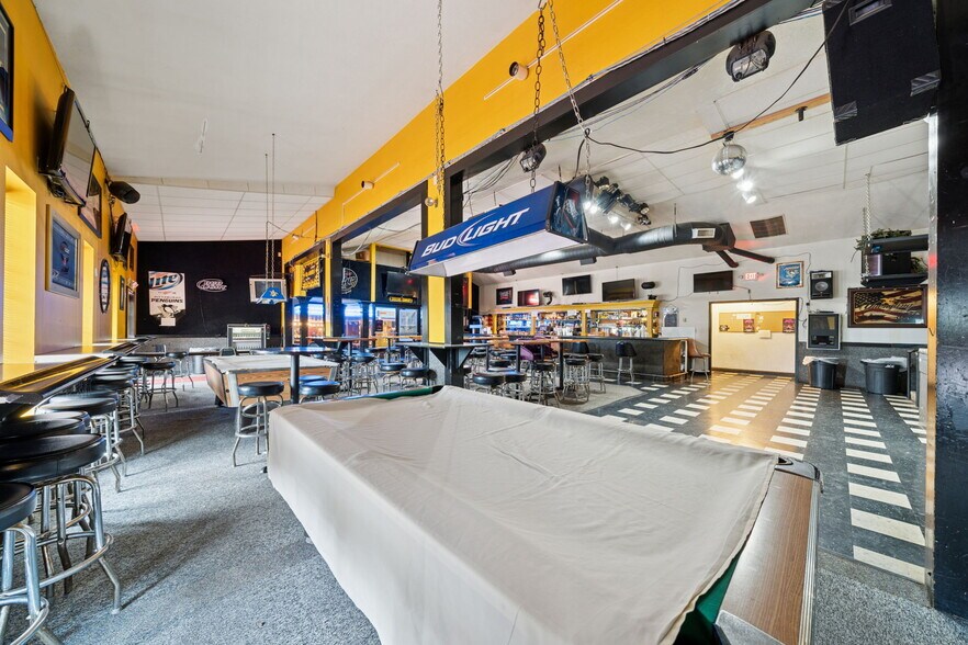 More Photos Of 951 Old Frankstown Rd, Pittsburgh Restaurant For Sale