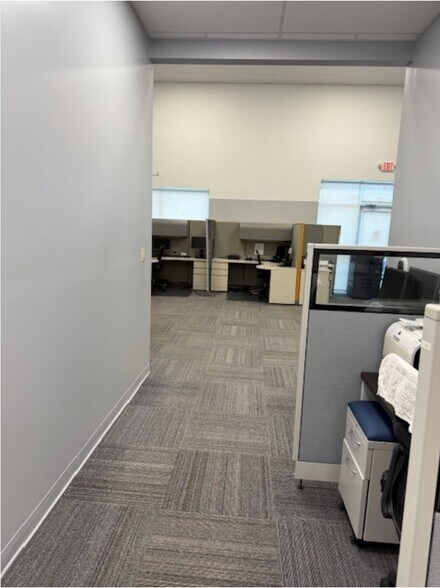 More Photos Of 5051 NW 13th Ave, Pompano Beach Light Distribution For Lease