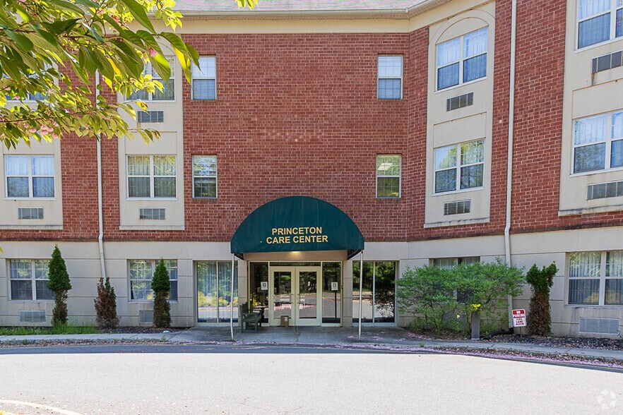 More Photos Of 728 Bunn Dr, Princeton Skilled Nursing Facility For Sale