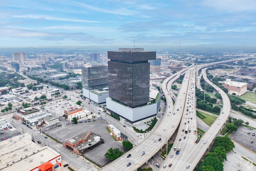 More Photos Of 2500 Pacific Ave, Dallas Office For Lease