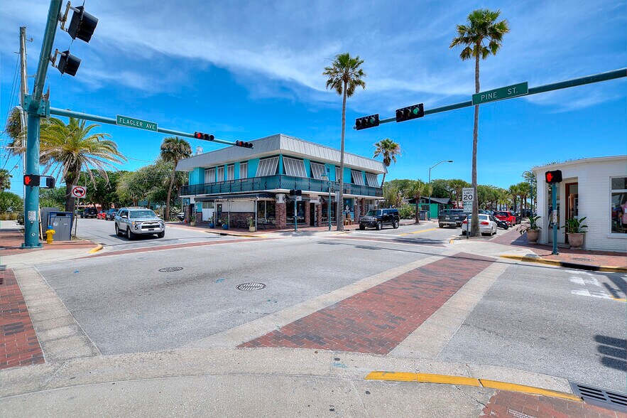 More Photos Of 300 Flagler Ave, New Smyrna Beach Storefront Retail Residential For Lease