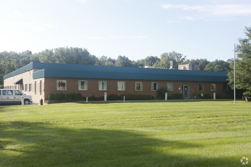 More Photos Of 100 Passaic Ave, Chatham Flex For Lease