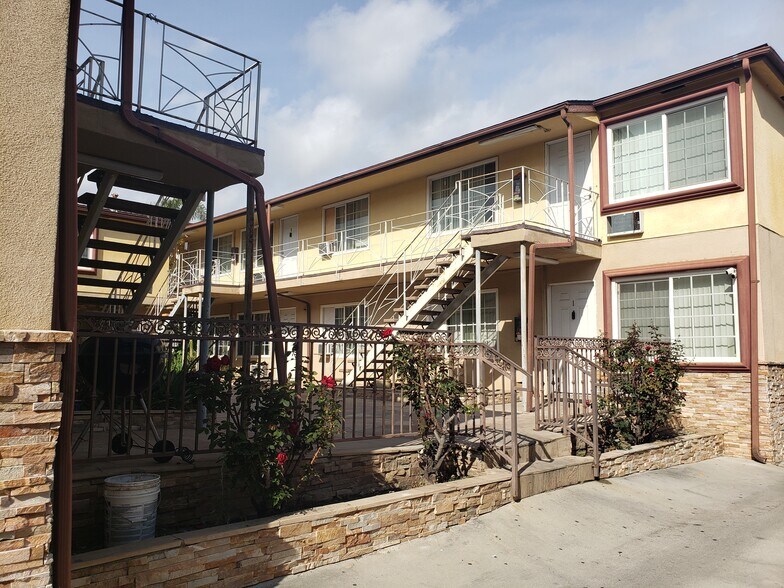 More Photos Of 6649 Sepulveda Blvd, Van Nuys Apartments For Sale