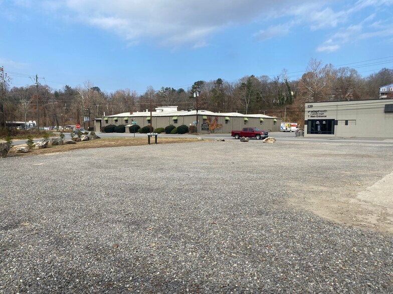 More Photos Of 117 Sweeten Creek Rd, Asheville Freestanding For Lease