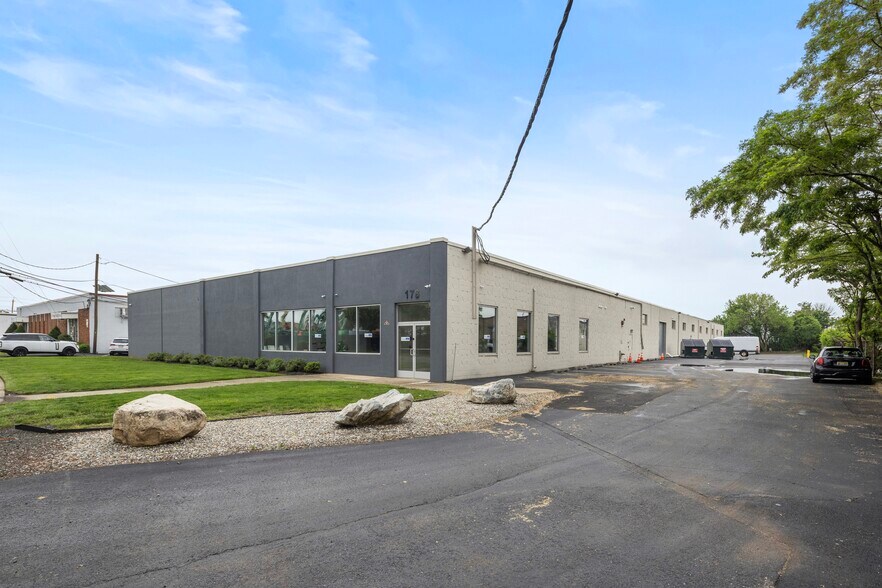 More Photos Of 178 Commerce Rd, Carlstadt Warehouse For Lease