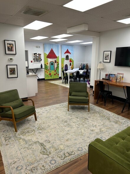 More Photos Of 4336 John Tyler Hwy, Williamsburg Daycare Center For Lease