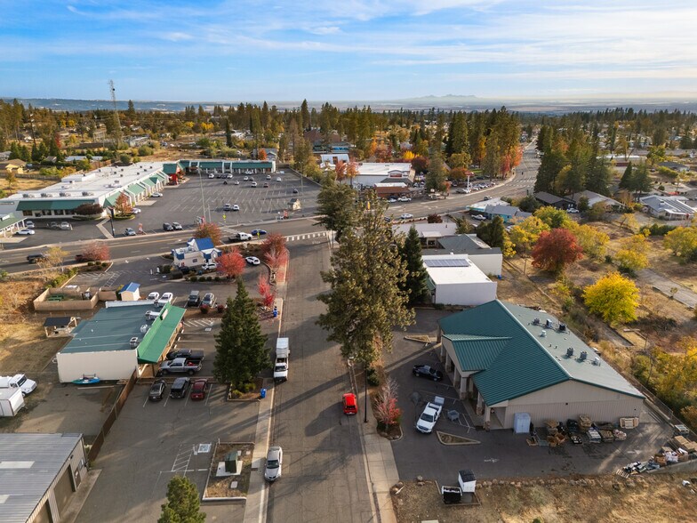 More Photos Of 6153 Center St, Paradise Office For Sale