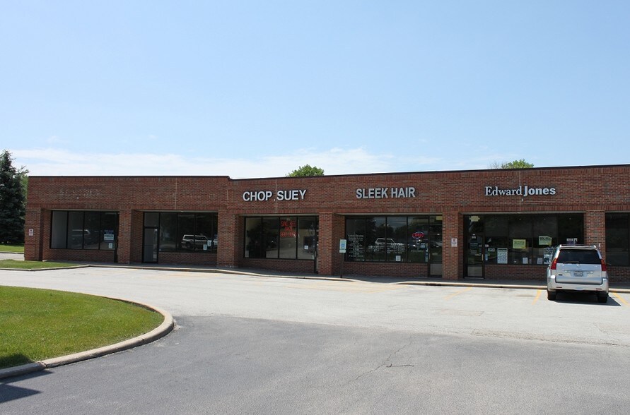 820 860 Wheeling Rd Wheeling Il 60090 For Lease Cityfeet Com