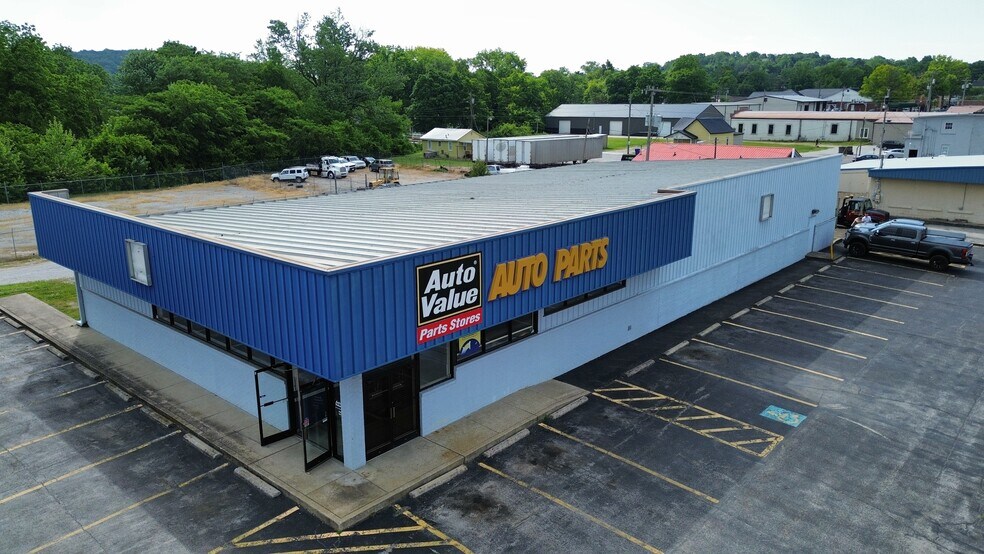 More Photos Of 320 N Main St, Russellville Unknown For Lease