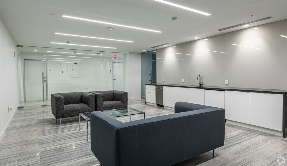 More Photos Of 44 W Flagler St, Miami Office For Lease