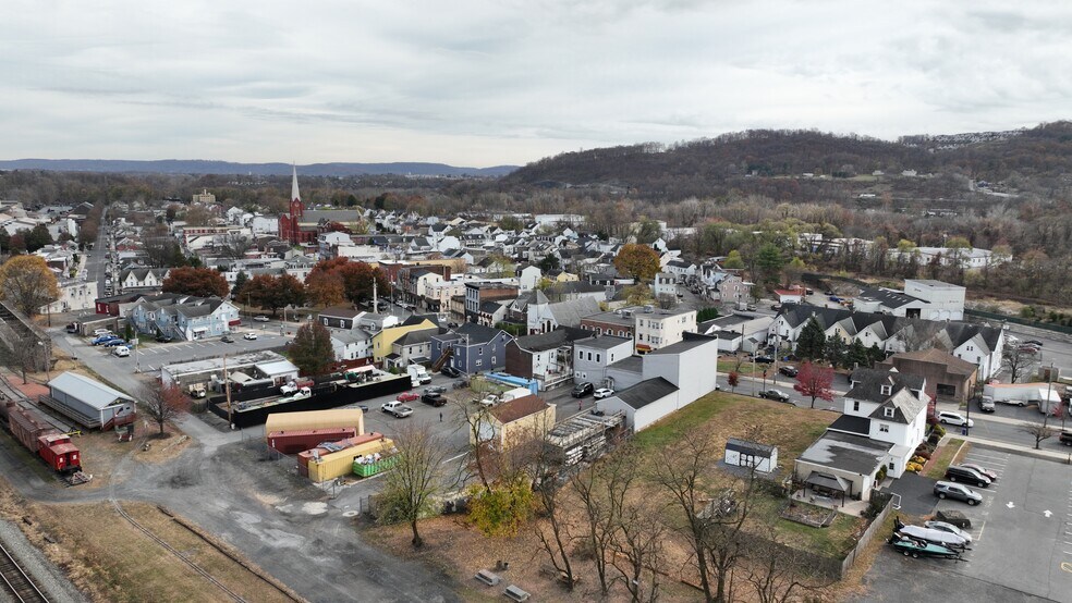 More Photos Of 309 S Main St, Phillipsburg Office For Sale