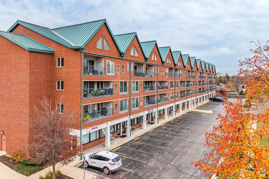 More Photos Of 1111 Burlington Ave, Lisle Apartments For Lease