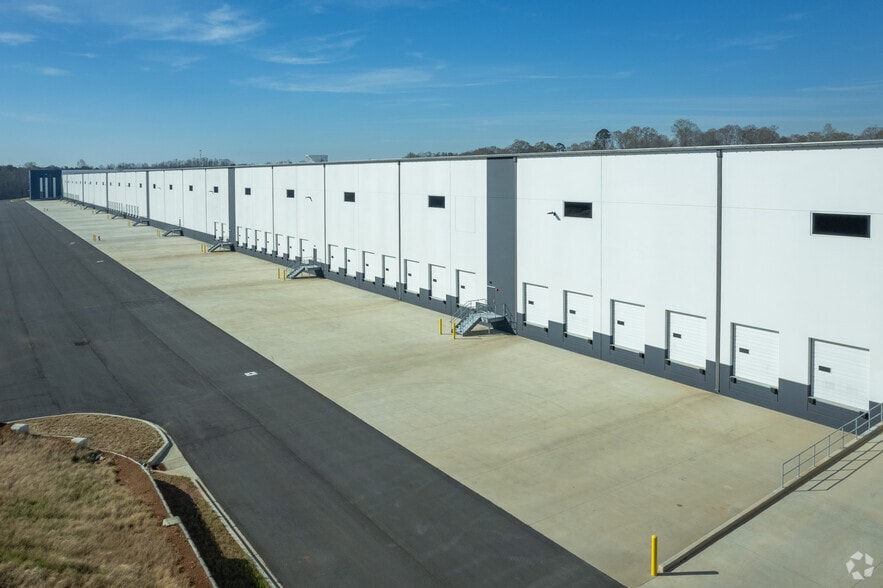 More Photos Of 520 Logistics Dr, Wellford Industrial For Lease