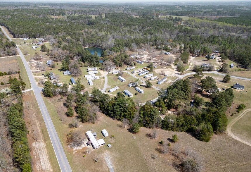 More Photos Of 1081 Davis Cir, Thomson Manufactured Housing Mobile Home Park For Sale