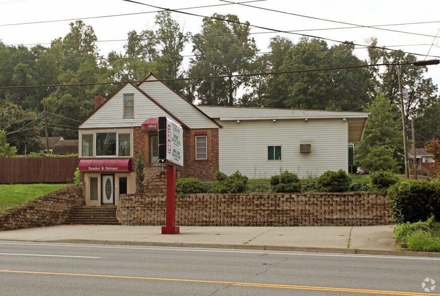 More Photos Of 3203 Us-60, Huntington Storefront Retail Residential For Sale