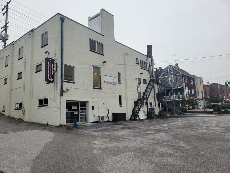 More Photos Of 10854 York Rd, Cockeysville General Retail For Sale